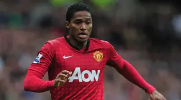 لاعب حقق لقب الدوري مرتين مع مانشستر يونايتد ينضم إلى نادٍ في دوري الهواة يضم نجومًا محبوبين من الدوري الإنجليزي الممتاز